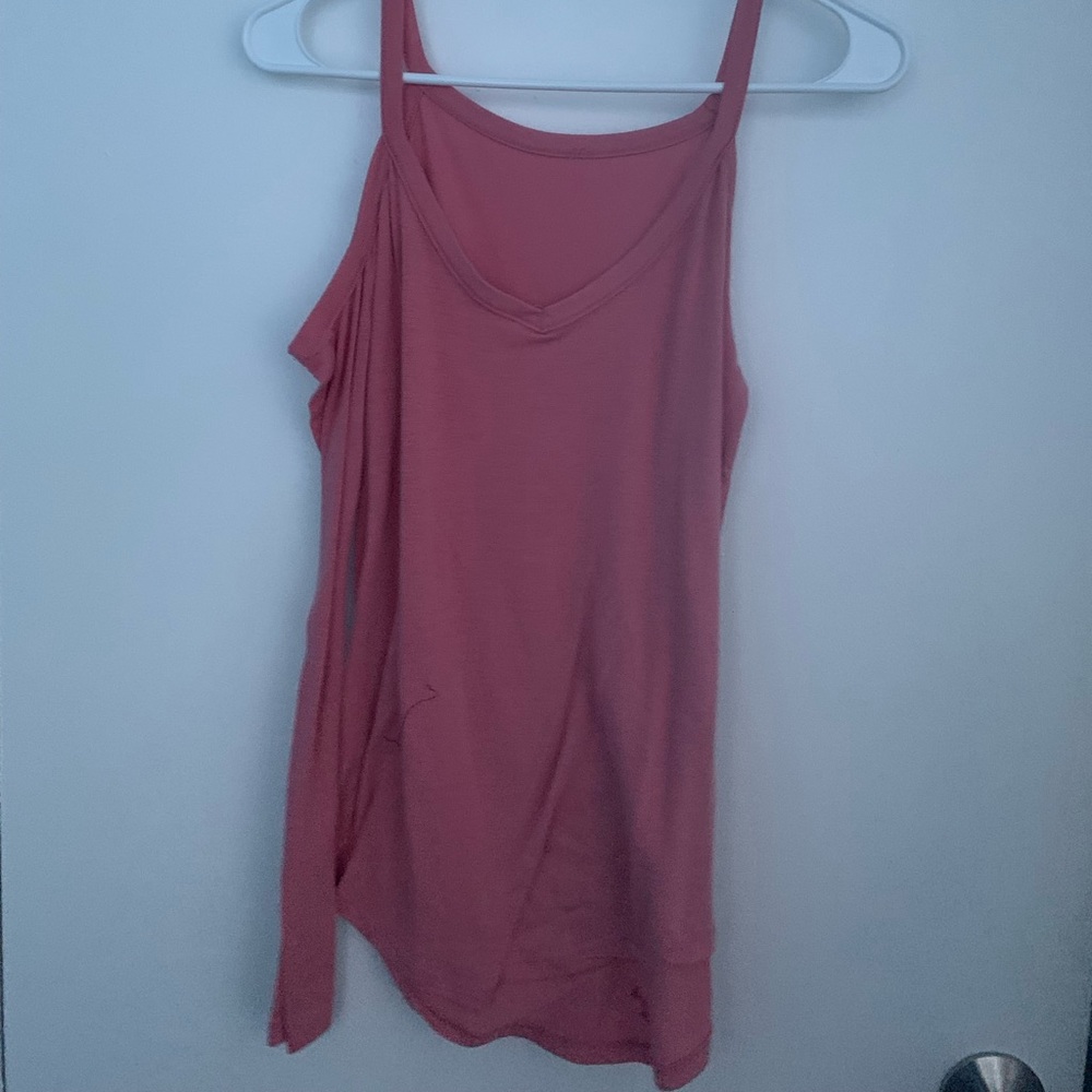pink shirt